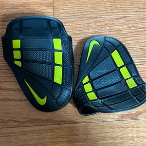 Nike gym grip pads